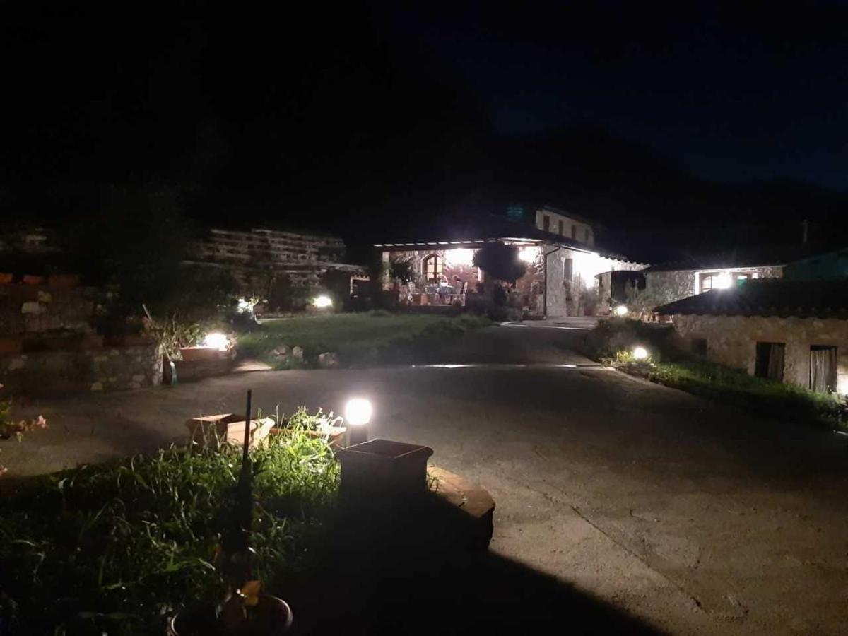 בורגו א מוצאנו Villa Armonia מראה חיצוני תמונה